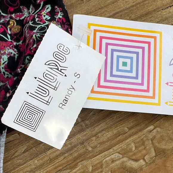 LuLaRoe Randy Tee - Picture 3 of 6